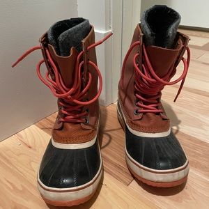 Sorel 1964 premium cold weather insulated waterproof duck boot. Size 8